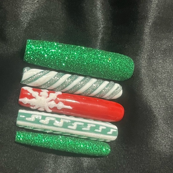 homemade acrylic nails 💕reusable, strong/wont break off - Picture 2 of 4